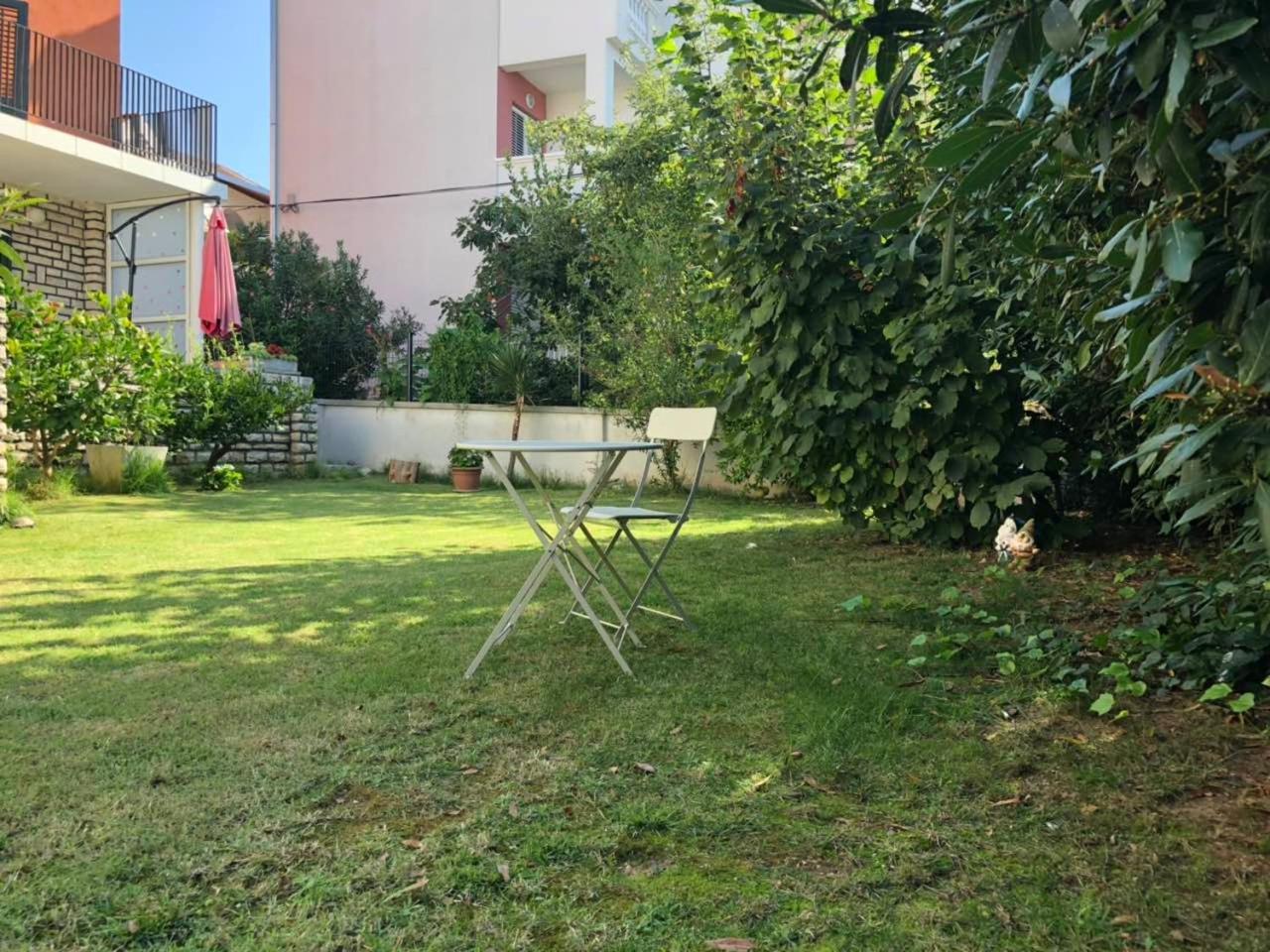 Number 5 Apartman Pakoštane Kültér fotó
